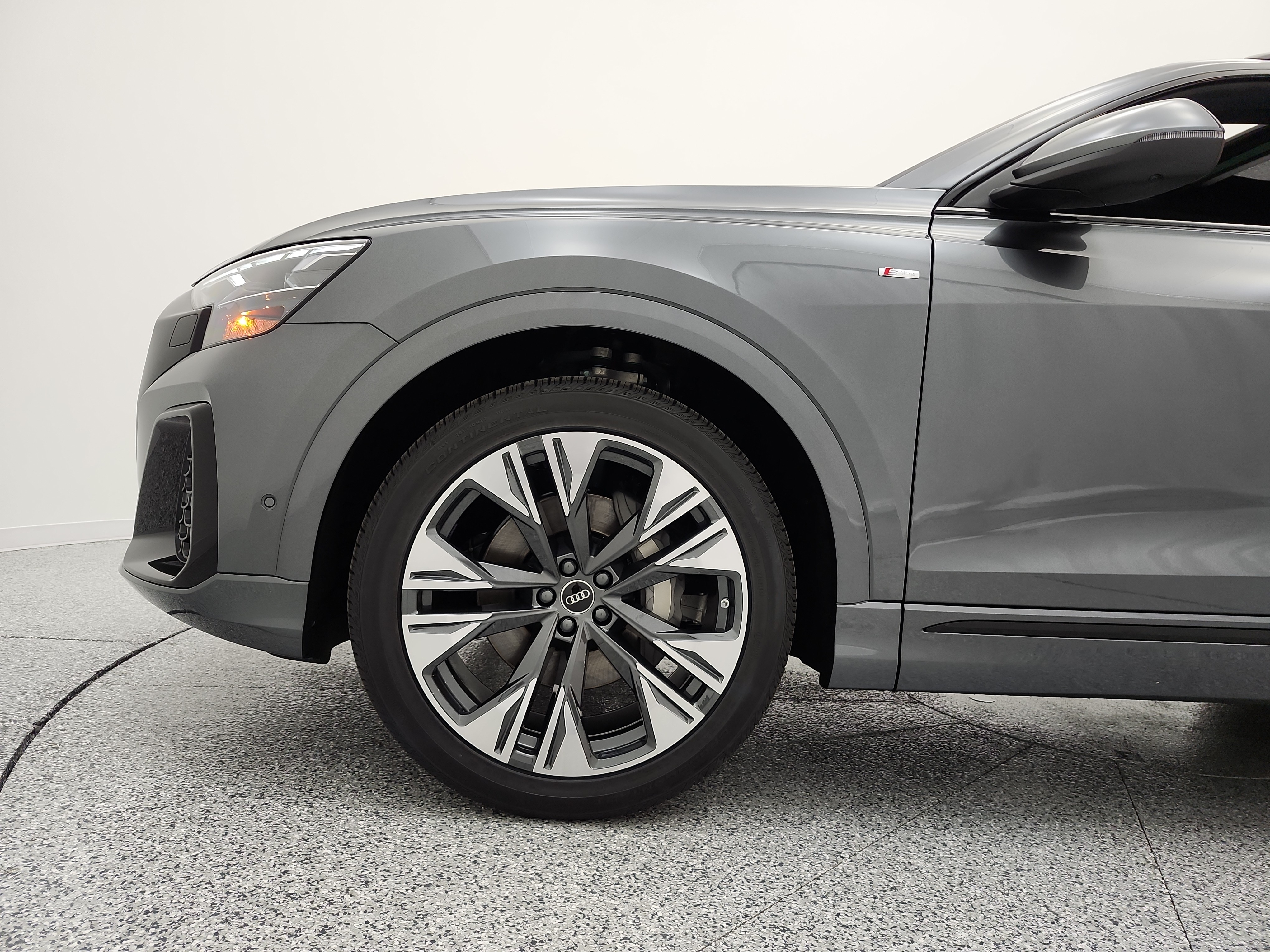 おまとめ【q826】【q829】【fl638】 New 2026 Audi Q8 Premium Plus quattro SUV in Costa Mesa #N2131